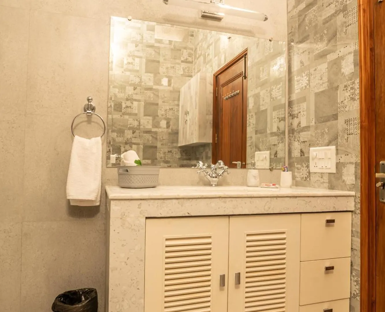 Anchorage 42 Bed & Breakfast Chandigarh